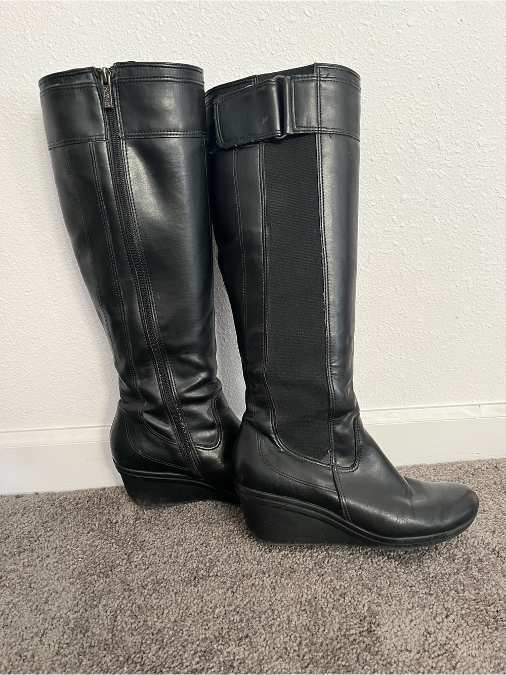 Y2K Kenneth Cole Reaction Wedge Boot, size 7.5 - Picture 3 of 11